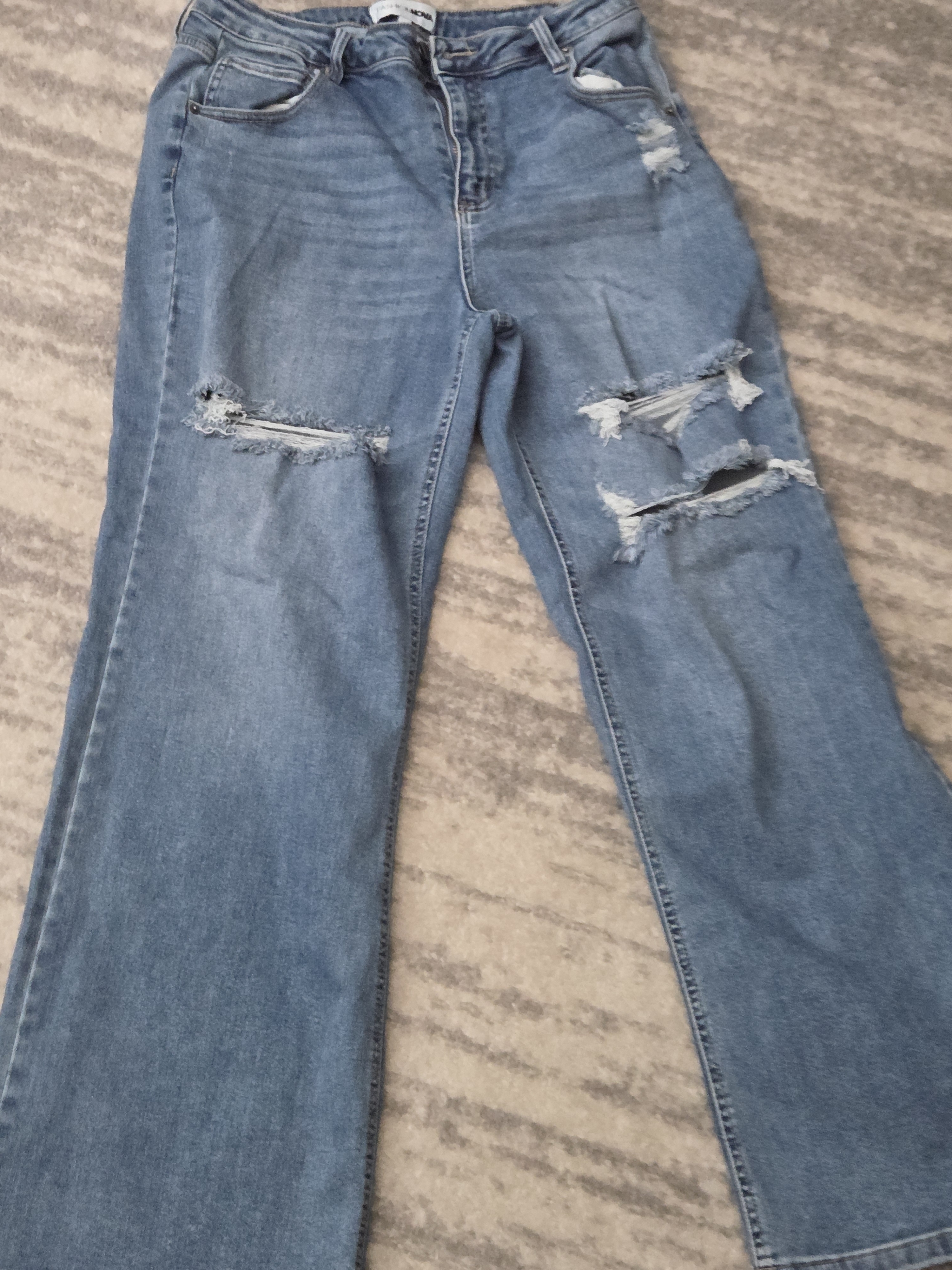 Remi Ripped Jeans (Petite)